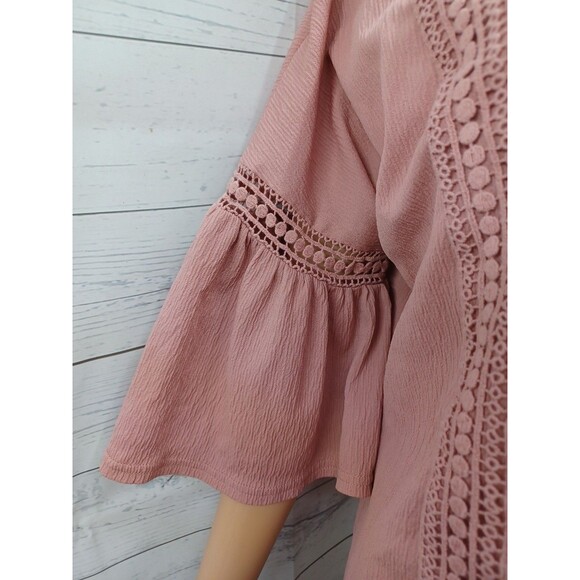 Lauren Conrad Top Sz S Womens Rose Pink Bell Sleeve Stretch Lace/Eyelet - Picture 3 of 8